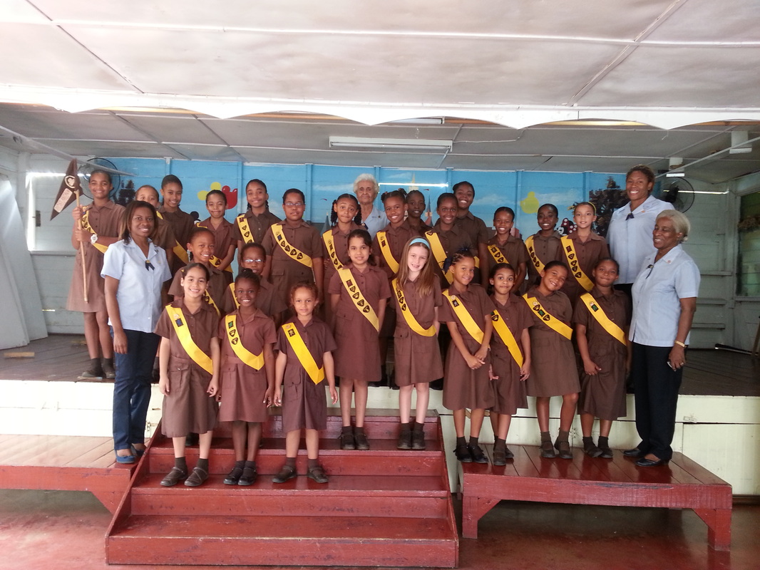 Brownies Club (Group Picture)